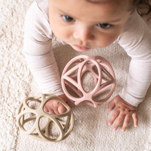 Balle de préhension rose – Little Dutch