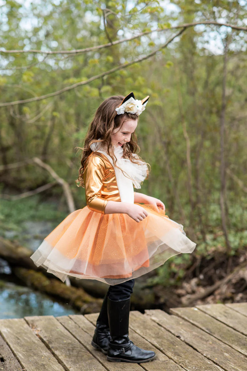 Robe en renard des bois avec coiffe