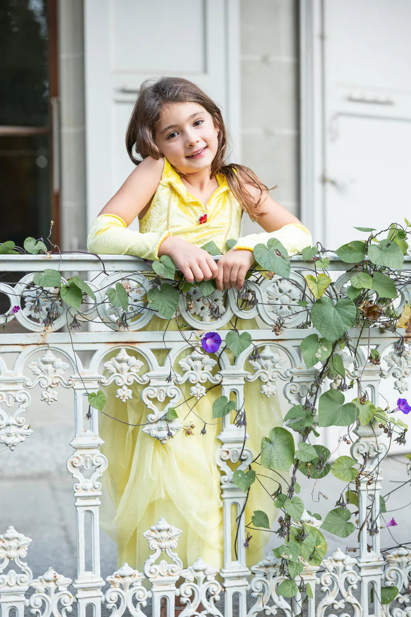 Robe de princesse jaune douce et veloutée avec porte-bras