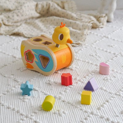 Boitatou – Boîte à formes poussin en bois – Djeco